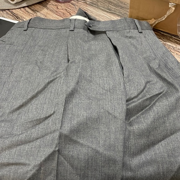Dress pants $15 - Picture 1 of 3